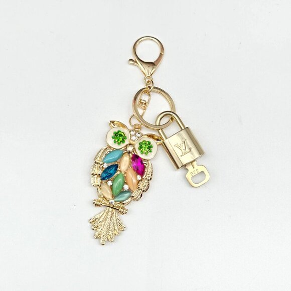 100% Auth Louis Vuitton Lock & Key with unbranded Bagcharm, Keycharm, Keychain - Picture 2 of 10